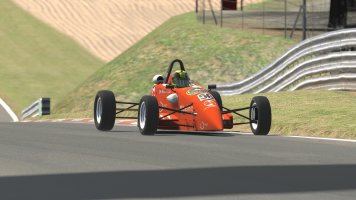 Opinion: How to Improve the iRacing Weekly Challenge
