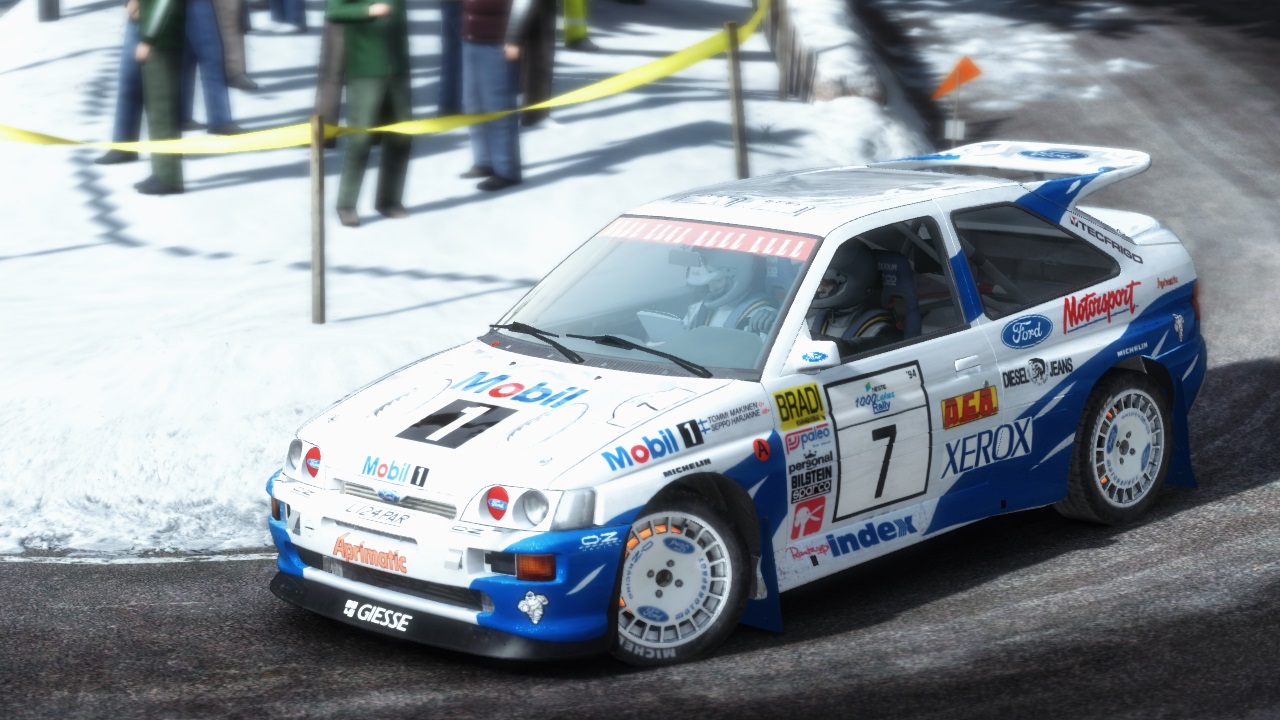 Ford Escort RS Cosworth 1994 1000Lakes Tommi Makinen_1.jpg