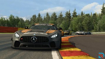 RaceRoom Mercedes GT4 03.jpg