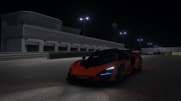 Night race 2.jpg