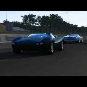 [VR] Jaguar XJ13 vs Ford GT40 vs Ferrari 330 P4 Le Mans battle.