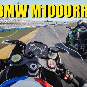 BMW M1000RR Destroying EVERYTHING In One Lap ! | Ride 4