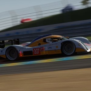 Aston Martin V12 DBR1-2 LMP1 - Onboard - Circuit des 24H du Mans